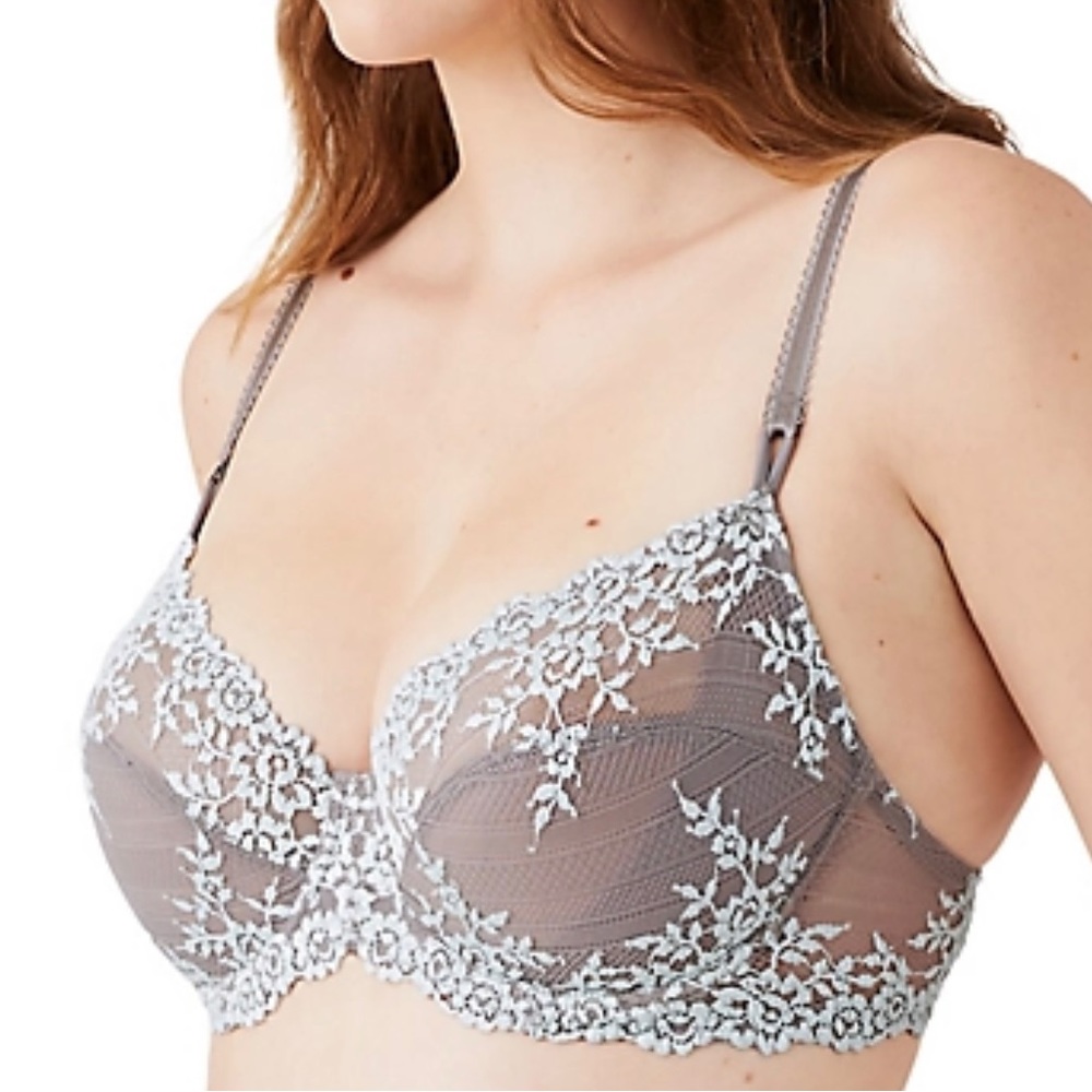 Wacoal Embrace Lace Underwire Bra 34 DD TWO BRAS FOR THE PRICE OF ONE